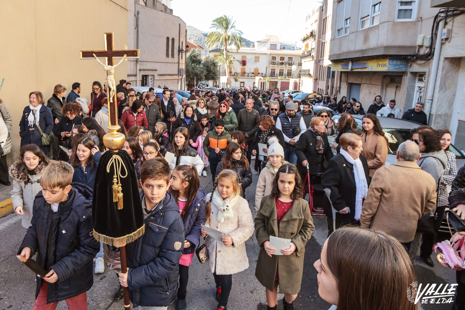 Los pequeños celebran la Procesión del Niño Jesús - Valle de Elda