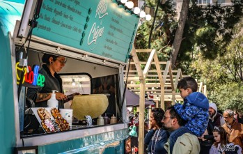El &ldquo;Street Food Market&rdquo; vuelve con &eacute;xito a Elda