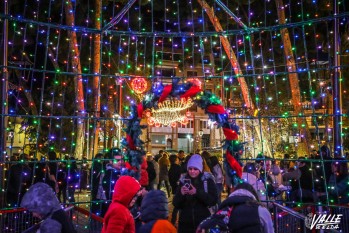 La ilusi&oacute;n de la Navidad llega a Petrer con el encendido de luces