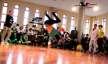 El Centro C&iacute;vico al completo por el campeonato de break dance de Elda m&aacute;s internacional