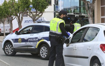 La Polic&iacute;a Local de Petrer levanta m&aacute;s de 30 actas por saltarse el estado de alarma