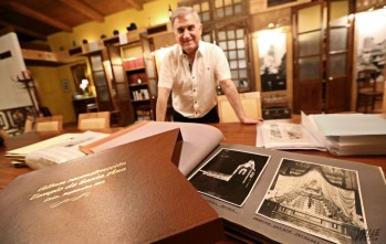 Francis Valero, pregonero de Fiestas Mayores: "Coleccionar la historia de Elda es mi pasi&oacute;n"