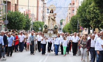 Las fiestas patronales de Petrer arrancan con las romer&iacute;as en honor a la Virgen del Remedio