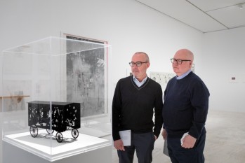 Las obras donadas por el eldense Javier Romero y Michael Jenkins se pueden visitar en el MACA