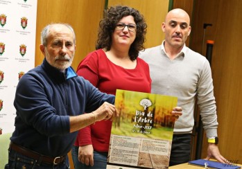 Petrer planta un peque&ntilde;o bosque en homenaje a los monta&ntilde;eros fallecidos 