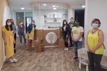 La escuela infantil Talentos y las familias donan a Ema&uacute;s material escolar&nbsp;
