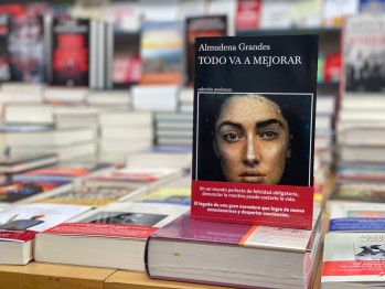 "Todo va a mejorar" de Almudena Grandes