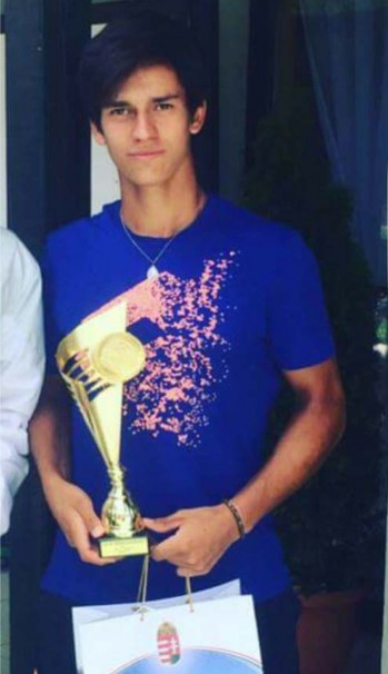 El joven tenista eldense Carlos S&aacute;nchez, a las puertas de disputar los Gran Slam de Wimbledon, Open Usa o Australia