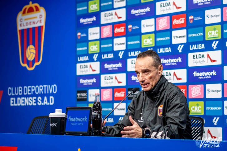 Jos&eacute; Luis Oltra: "Llegamos con buenas sensaciones al partido en Oviedo, pero sabemos la dificultad del encuentro"