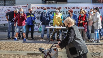 Los jubilados siguen reivindicando la mejora de las pensiones en Elda