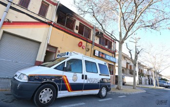 Un hombre y su perro mueren en un incendio en la calle Pico Veleta