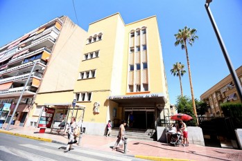 El Centro de Especialidades Padre Manj&oacute;n finalmente cerrar&aacute; en agosto