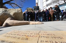 Elda rinde homenaje a los 11 eldenses que estuvieron en campos nazis