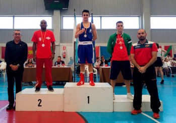 El boxeador eldense Jos&eacute; Quiles revalida su t&iacute;tulo de campe&oacute;n de Espa&ntilde;a en A Coru&ntilde;a