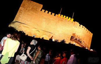 Petrer se suma a &ldquo;La hora del Planeta&rdquo; con el &ldquo;apag&oacute;n&rdquo; del castillo