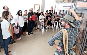 El teatro se cuela en el Museo del Calzado