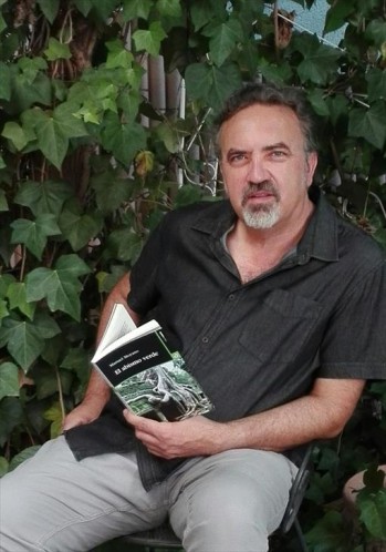 Notario de lo m&aacute;gico; archivero de lo extra&ntilde;o