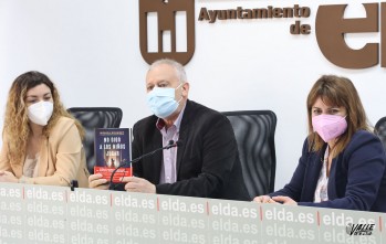 Elia Barcel&oacute; participa en el 1&ordm; ciclo de Presentaciones Literarias Primavera 2021