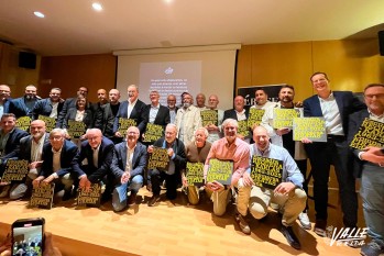 Emotiva presentaci&oacute;n de la biograf&iacute;a de la escuadra pirata Requena-Karlas