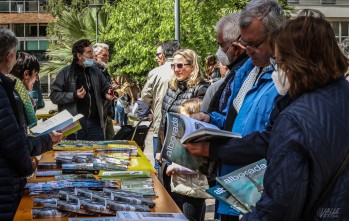 La Plaza Castelar se llena de libros y juegos para celebrar el D&iacute;a del Libro