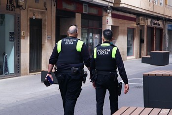 Sancionada en Elda por dejar dos mastines sueltos que atacaron a una persona