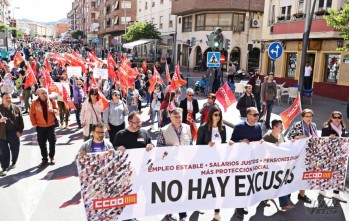 Elda celebra una de las manifestaciones del 1 de Mayo m&aacute;s participativas de los &uacute;ltimos a&ntilde;os