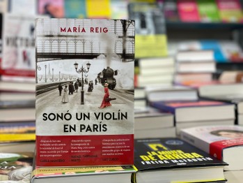 "Son&oacute; un viol&iacute;n en Par&iacute;s" de Mar&iacute;a Reig