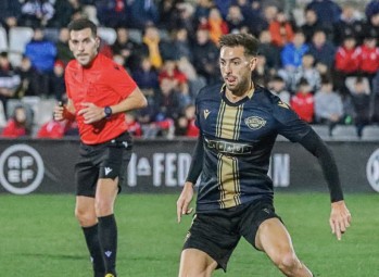 El jugador alicantino Miguel Mar&iacute; ficha por el Eldense