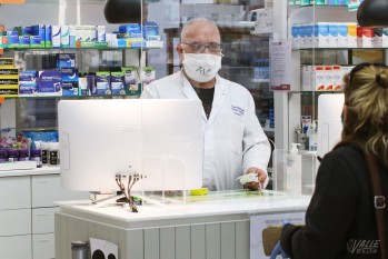 Comienza el reparto de mascarillas en las farmacias para grupos de riesgo
