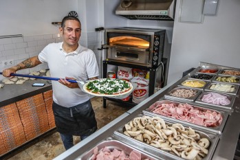 Pizzer&iacute;a Davide, dos a&ntilde;os ofreciendo el sabor de Italia