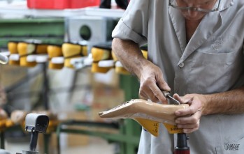 Cierra la f&aacute;brica de Stuart Weitzman