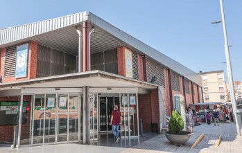 Cambios en los horarios de los mercados de Elda por las Fiestas Mayores