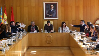 El pleno aprueba la reducci&oacute;n del IBI con los votos de PSOE y VOX