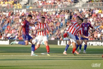 Derrota por la m&iacute;nima sin consecuencias para el Eldense (0-1)