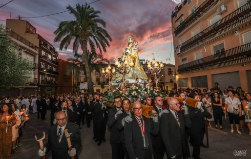 La Virgen de la Salud recorre las calles en su d&iacute;a grande