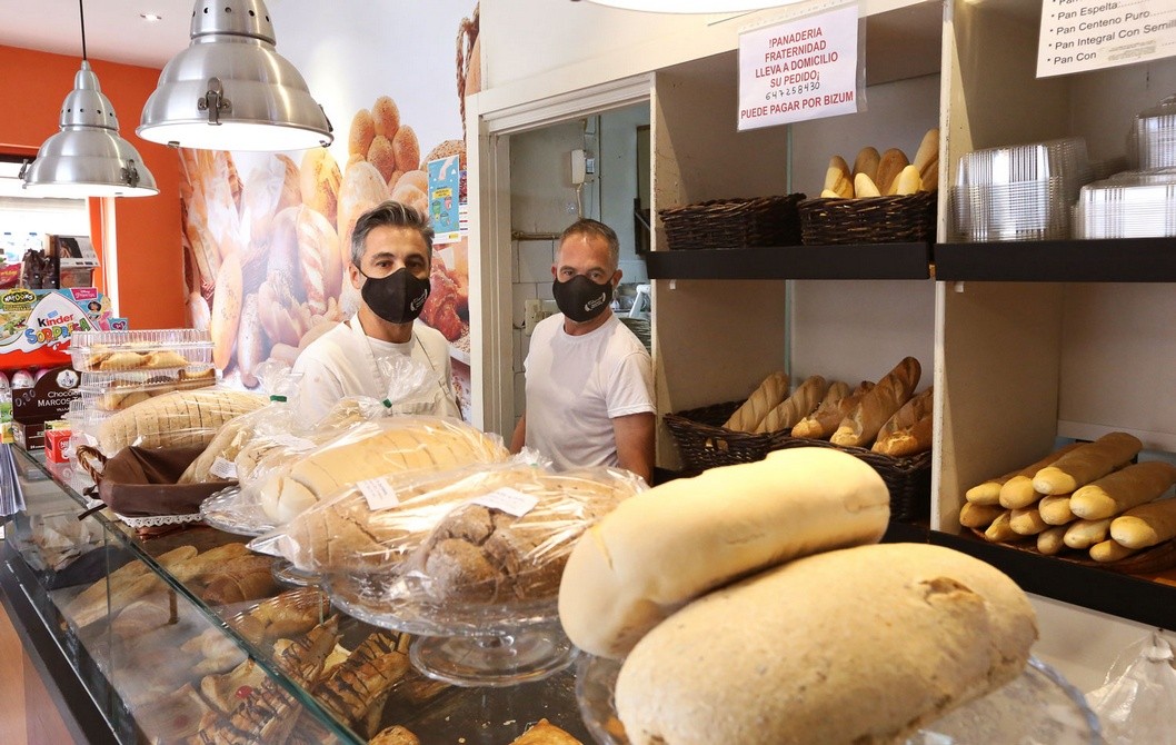La Panadería Fraternidad realiza repartos en toda la comarca La Panadería Fraternidad realiza repartos en toda la comarca