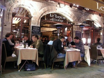 Los cobros abusivos en bares y restaurantes