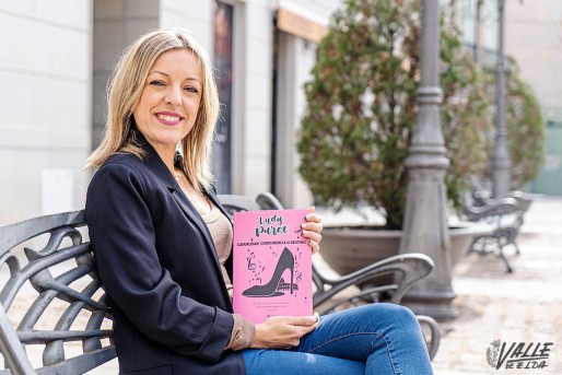 Davinia Monedero: "En la pandemia descubr&iacute; mi faceta de escritora"