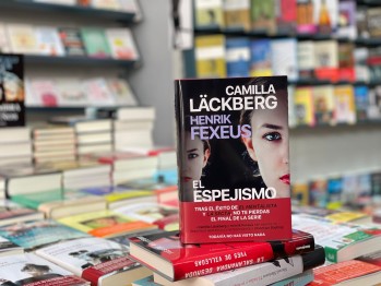 "El espejismo" de Camilla L&auml;ckberg y Henrik Fexeus