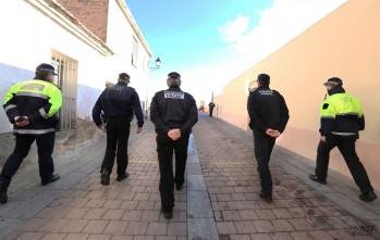 Petrer contrata a diez agentes interinos para la Polic&iacute;a Local