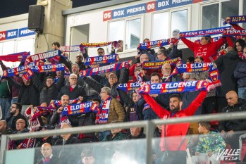 La mitad de los abonados no compra su entrada para el Eldense - Elche