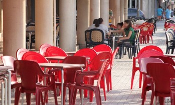 Petrer no cobrar&aacute; la tasa de terrazas del sector hostelero en 2021   