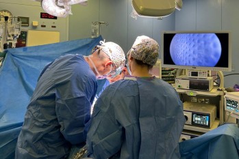 El Hospital elimina el l&aacute;tex de los quir&oacute;fanos para prevenir alergias y reducir riesgos