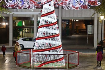 Petrer se ilumina por Navidad