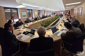 Luz verde a los presupuestos, al plan director del Monastil y a la elecci&oacute;n del franc&eacute;s como lengua en colegios