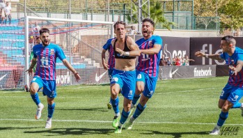 El Eldense hace una remontada de infarto ante el N&agrave;stic (2-1)