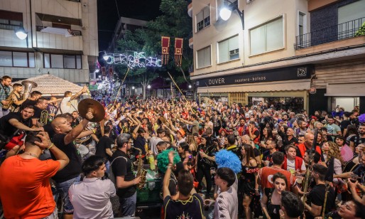 Incluye los actos de tu cuartelillo en la Gu&iacute;a no oficial de Moros y Cristianos de Valle de Elda