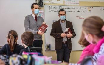 Un libro de juegos y actividades para que los ni&ntilde;os conozcan a los Coloma