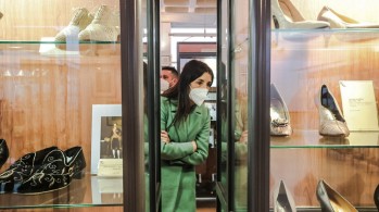 La diputada de Ciudadanos Ruth Merino visita Elda y Petrer para apoyar al sector del calzado