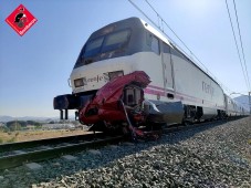 Dos eldenses y dos petrerenses fallecen arrollados por un tren en Novelda